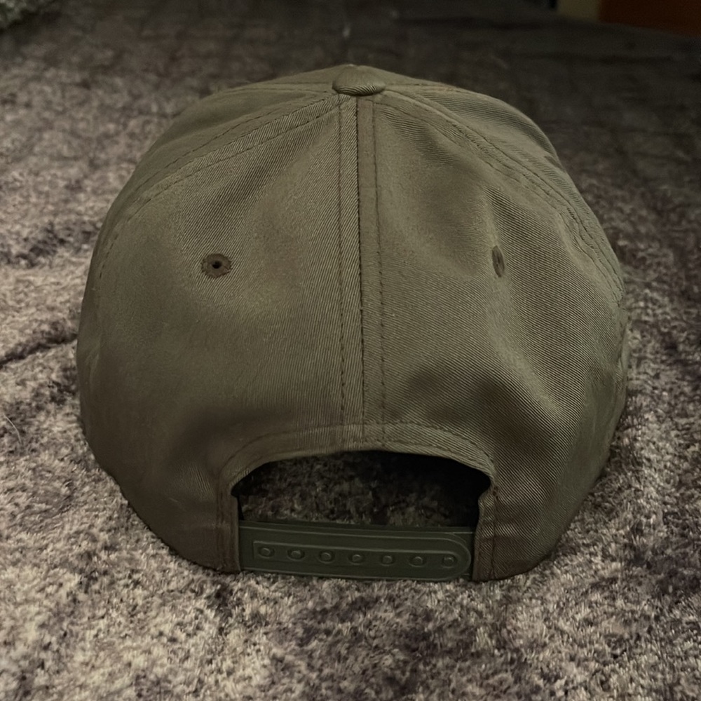 Volcom SnapBack - Picture 2 of 3